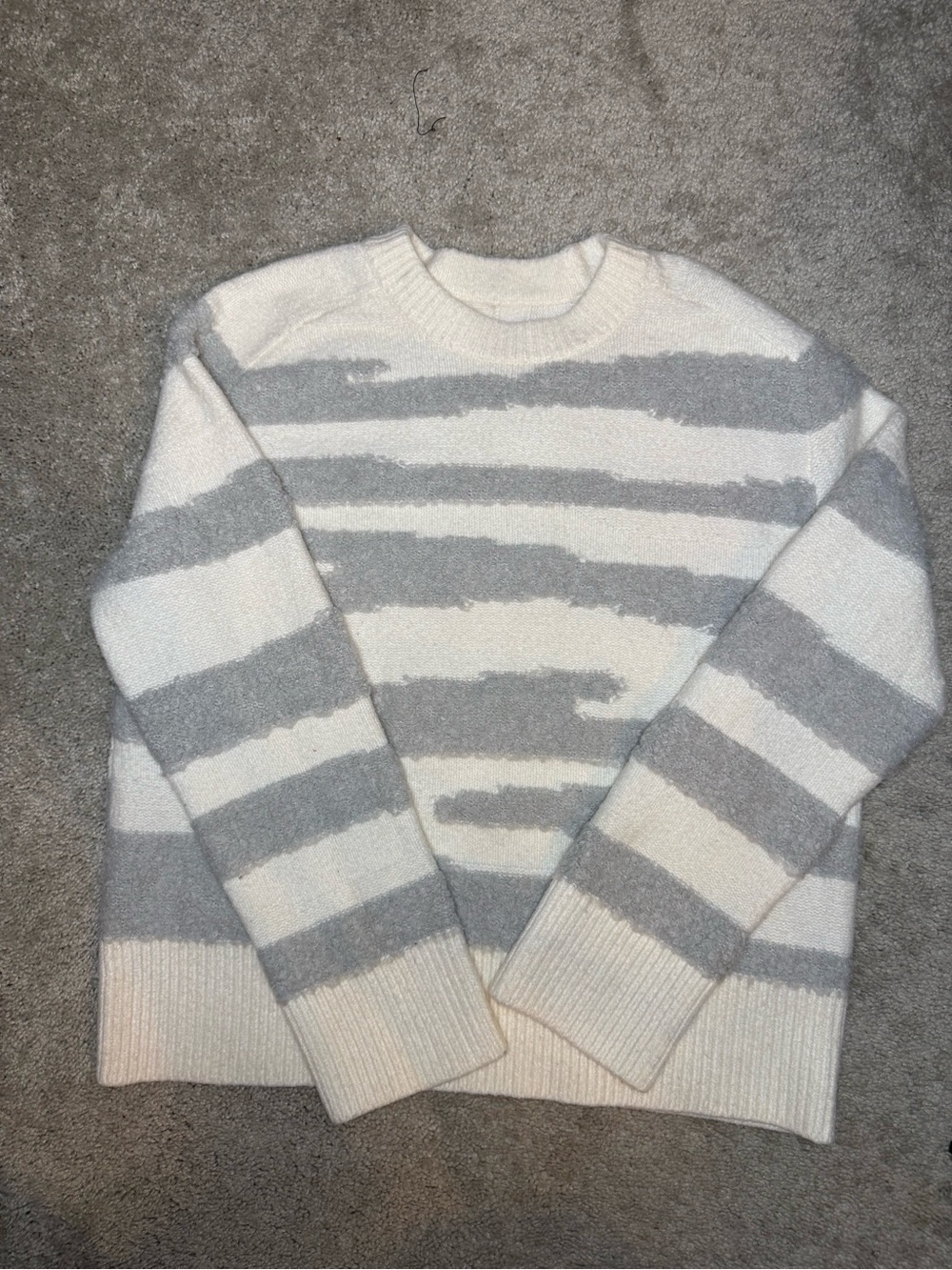 Abercrombie & Fitch Crewneck Sweater in White and Light Gray Stripes